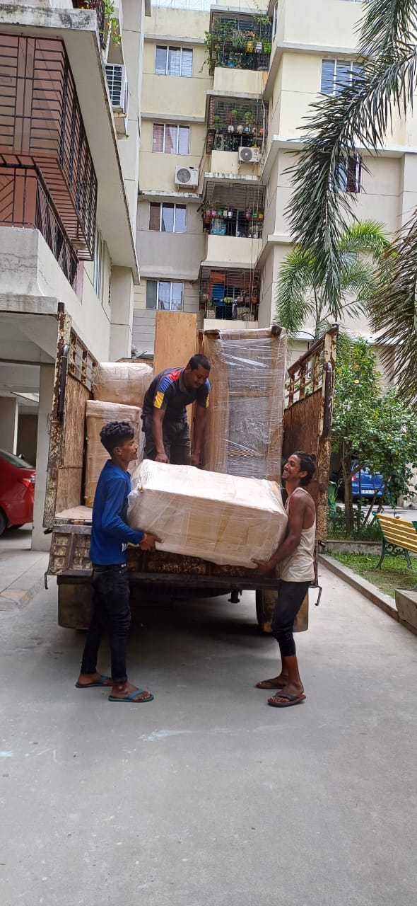 Loading Chowdhary Packers in Dalkhola